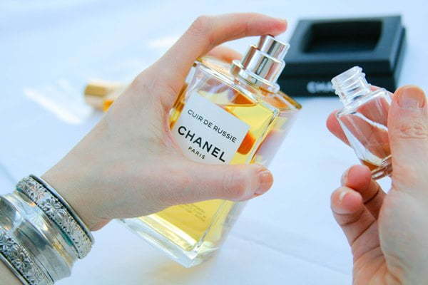 عطر دست ریز