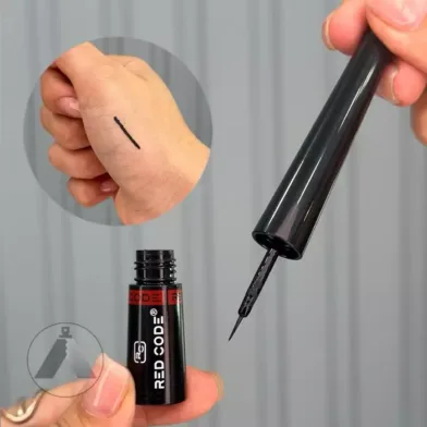 خط چشم مویی رد کد